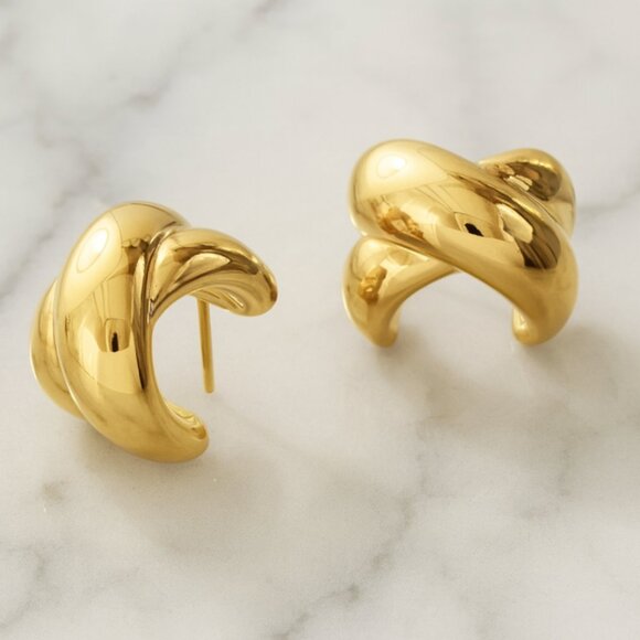 “Brielle” 18k Waterproof X Hoops - Picture 1 of 2